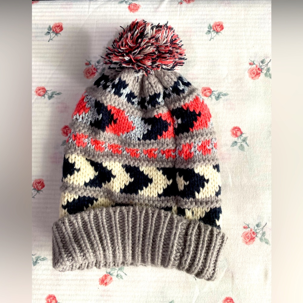 Silver Peach OSFM 100% acrylic beanie